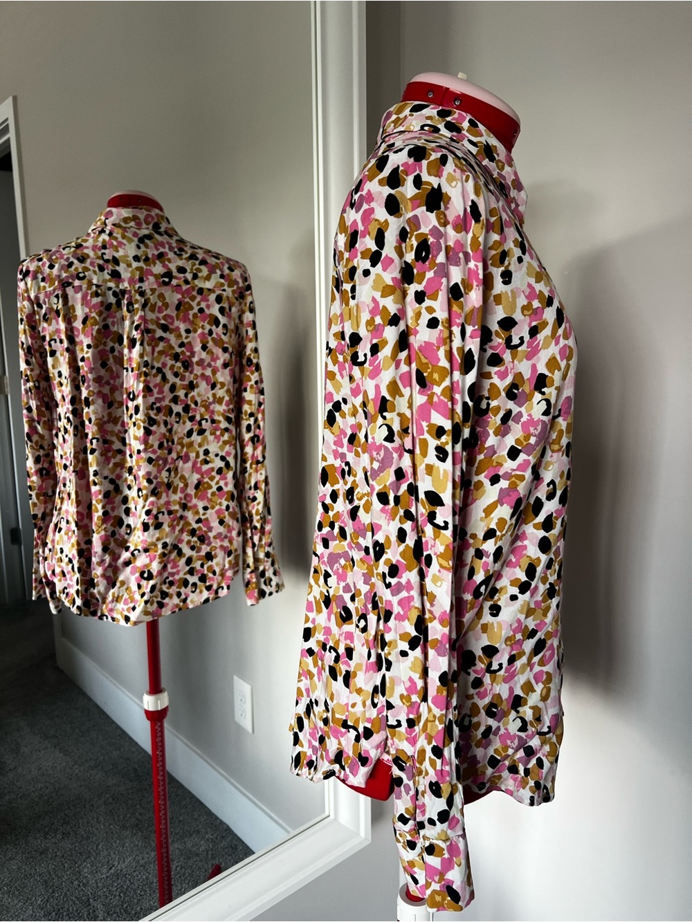 Button-Front Pink Multi-Print Collared Shirt - Picture 2 of 8